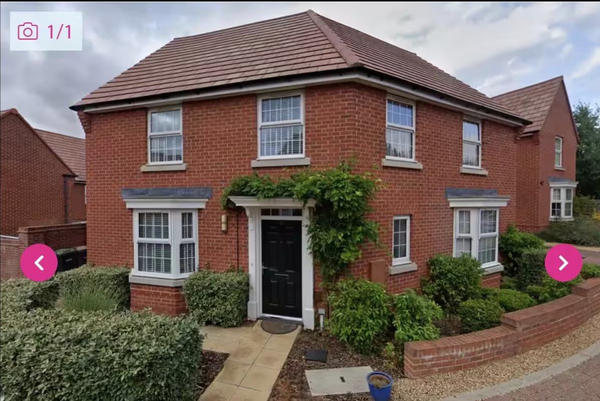 Spacious 5-Bed Contractor House in Luton